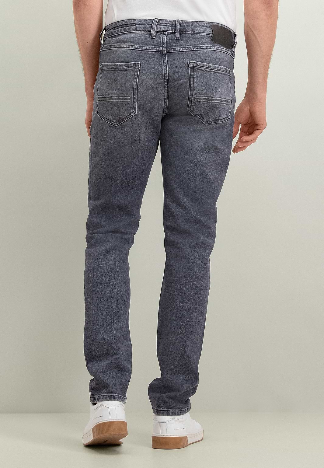 Jean-stretch-DRIVER-á-tapered-fit