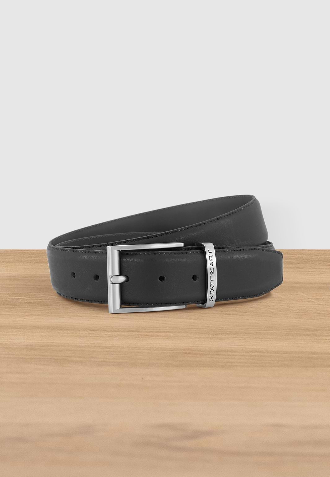 ESSENTIALS-riem-van-ranger-leder