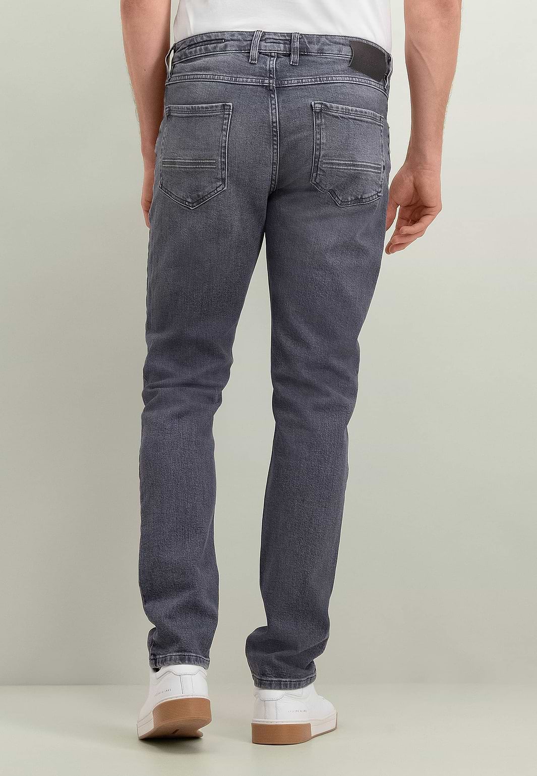 DRIVER-stretch-jeans-with-tapered-fit