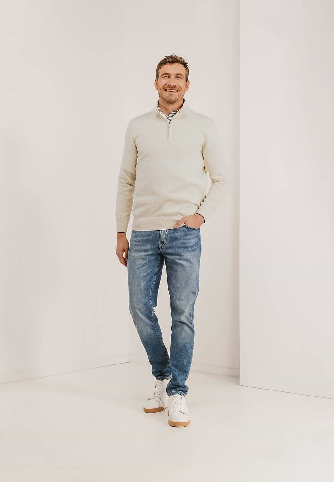 Basis-trui-met-halve-rits
