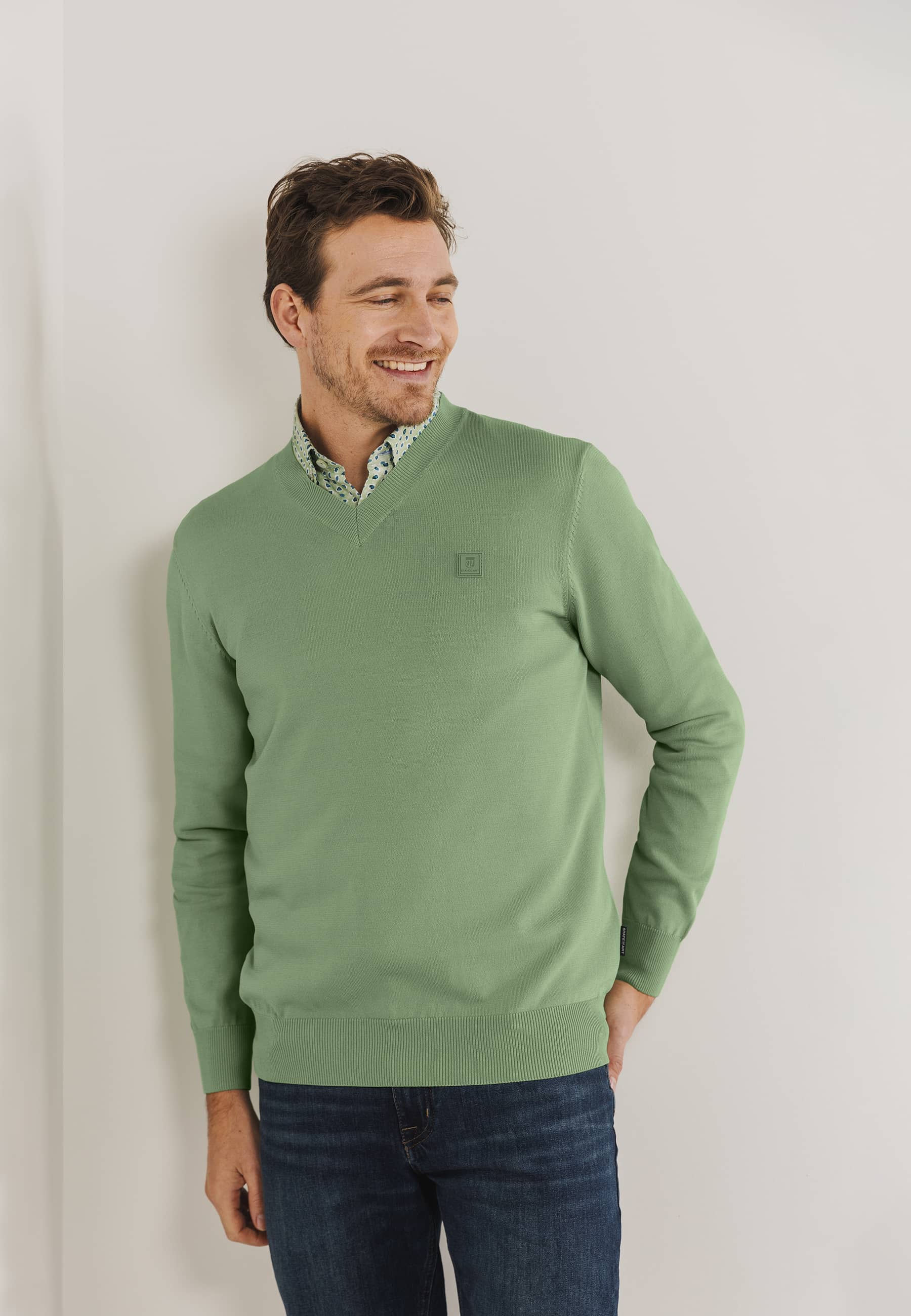 state of art V-hals trui van een viscose-mix bladgroen uni Online  uitverkoop Kleding