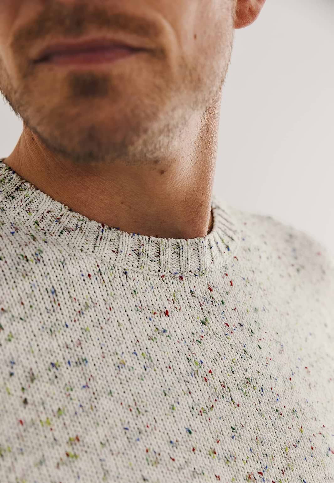 Crew-neck-jumper-with-tweed-yarn