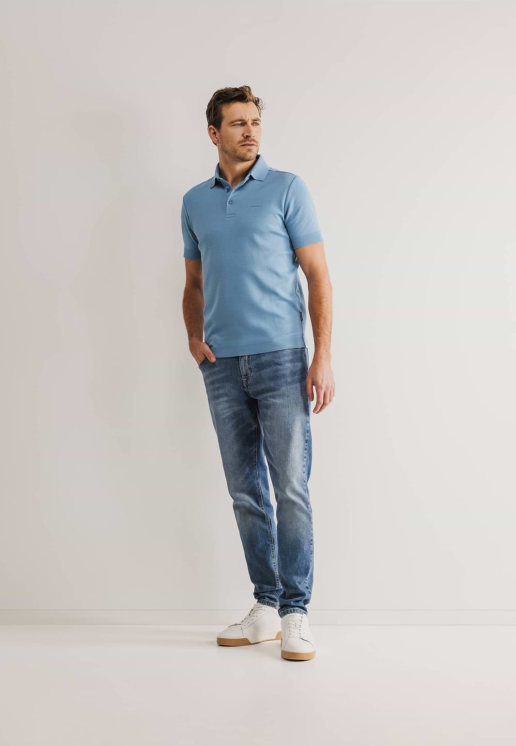 Gebreide-polo-met-rubberen-print