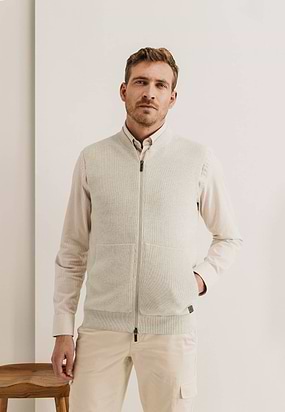 Gebreid-gilet-met-ritssluitng