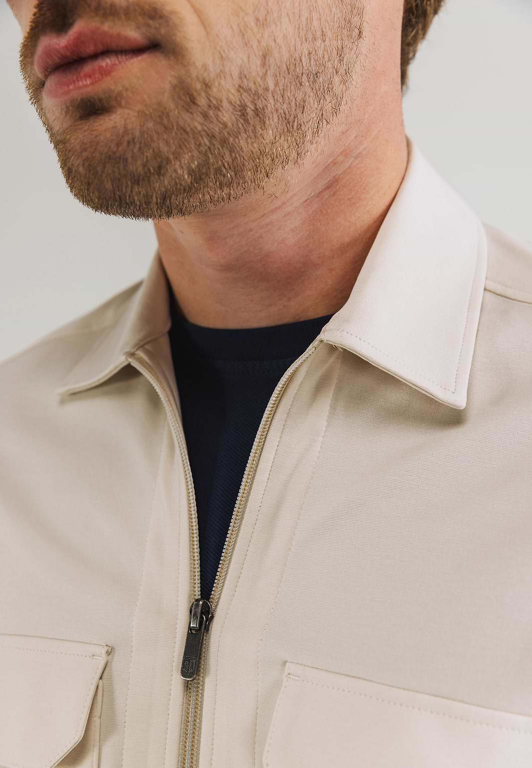 Overshirt-mit-Reißverschluss