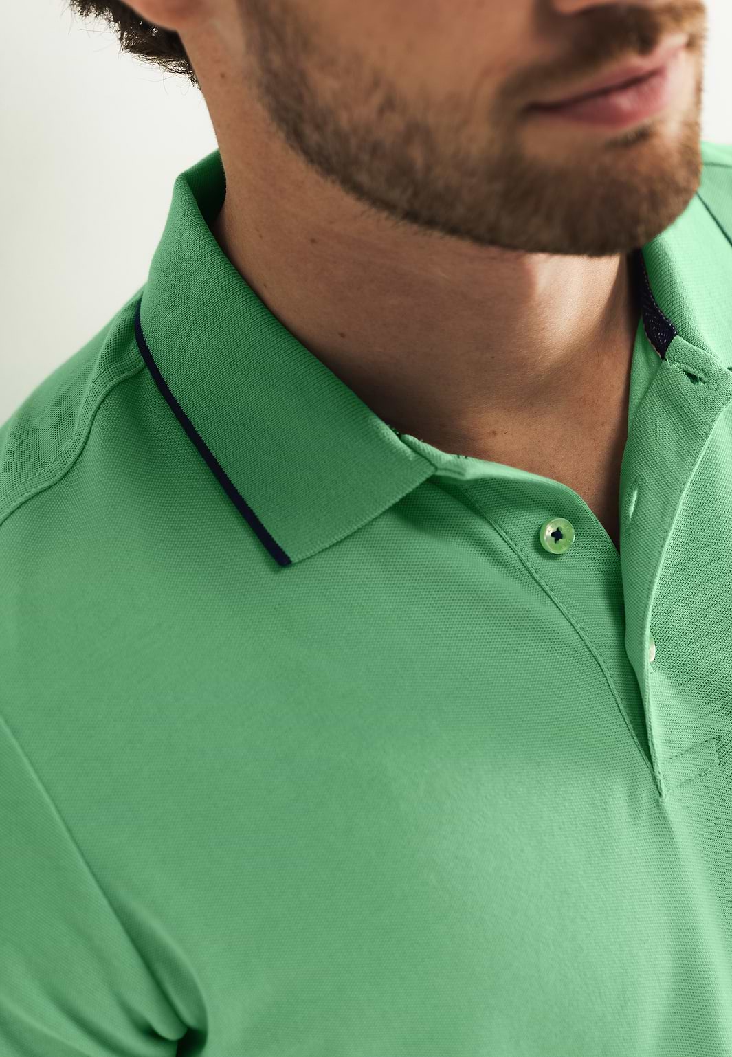 Piqué-polo-met-streepdetails