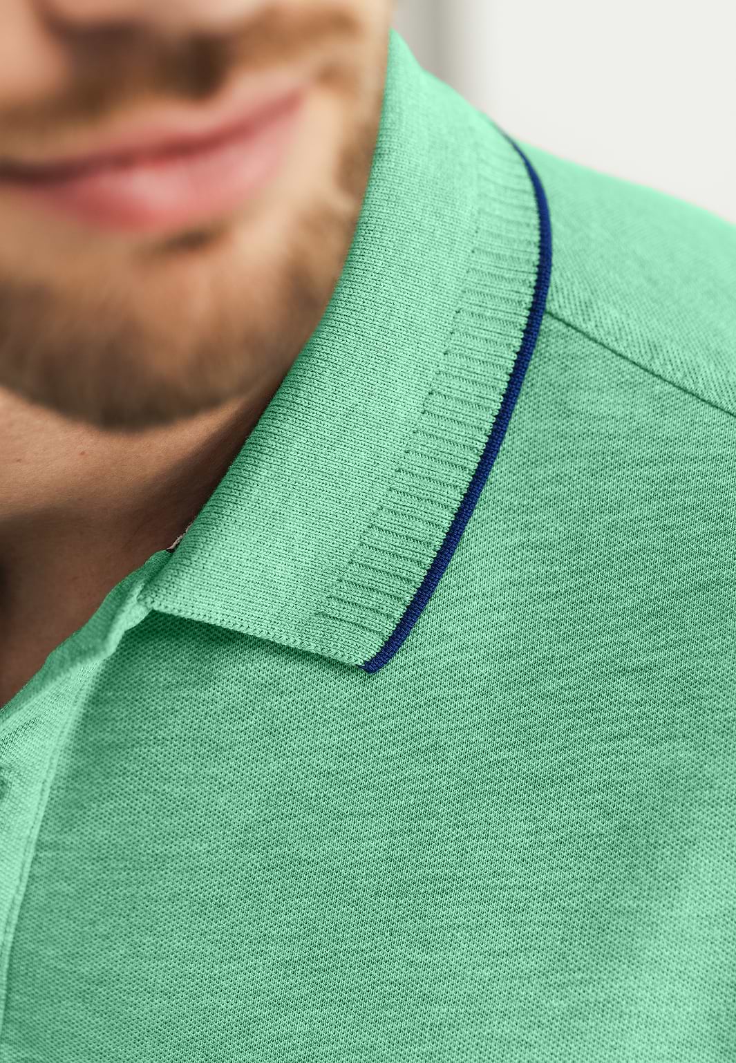 Piqué-polo-met-gemêleerd-dessin