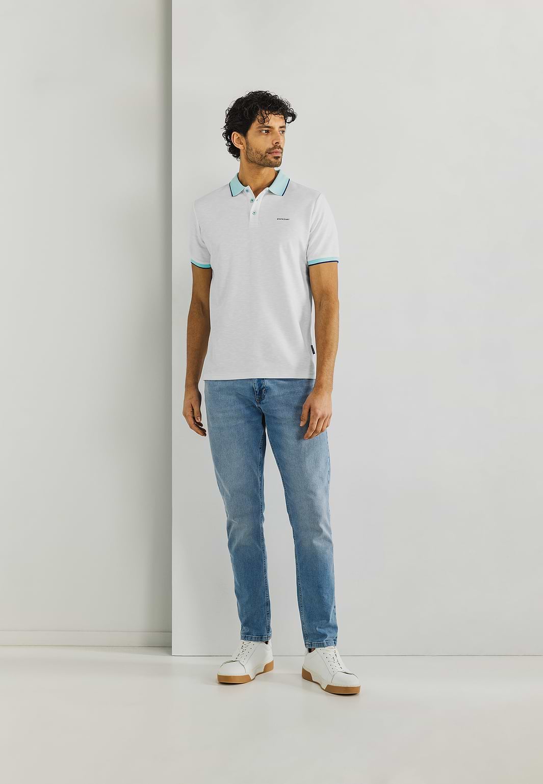 Gemêleerde-polo-met-streepdetails