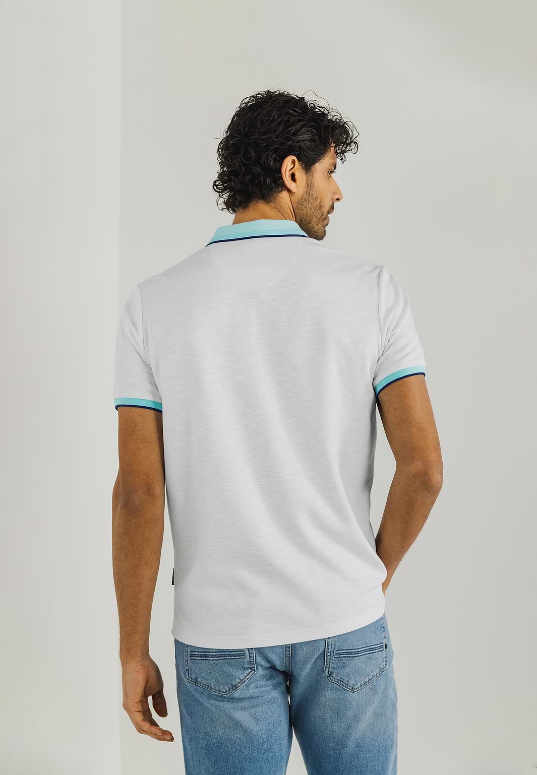 Gemêleerde-polo-met-streepdetails