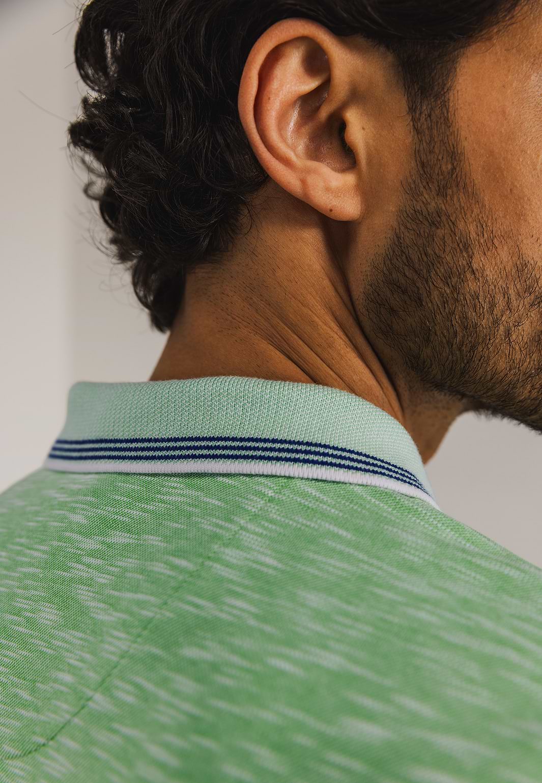 Gemêleerde-polo-met-streepdetails