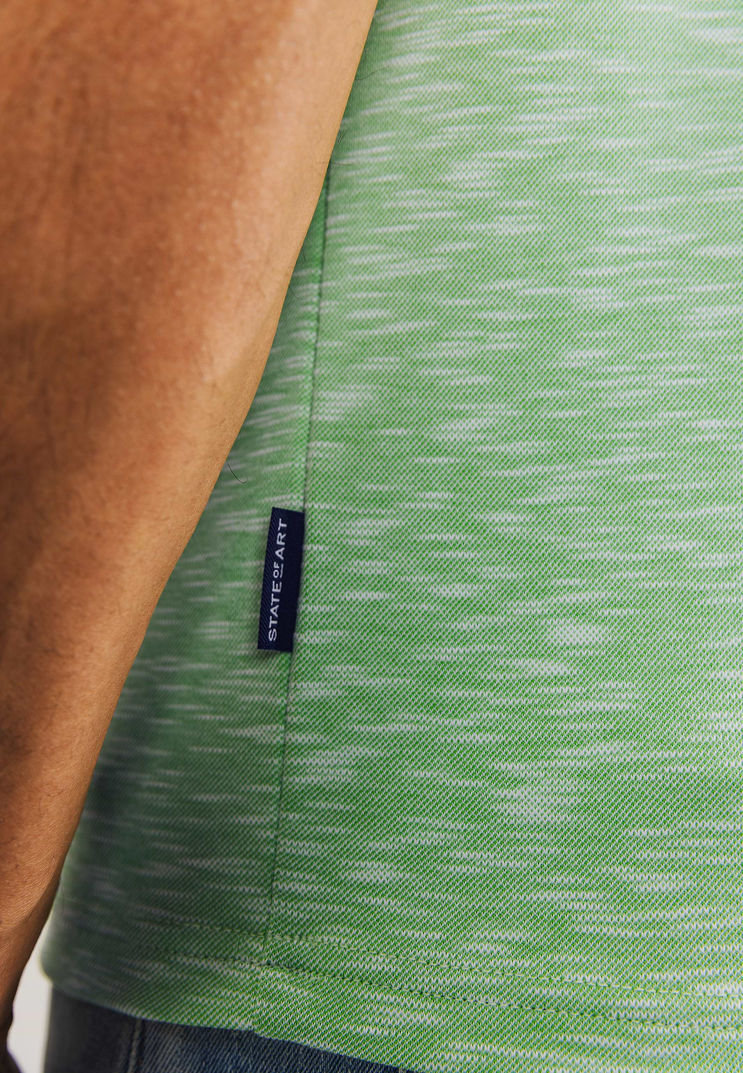 Gemêleerde-polo-met-streepdetails