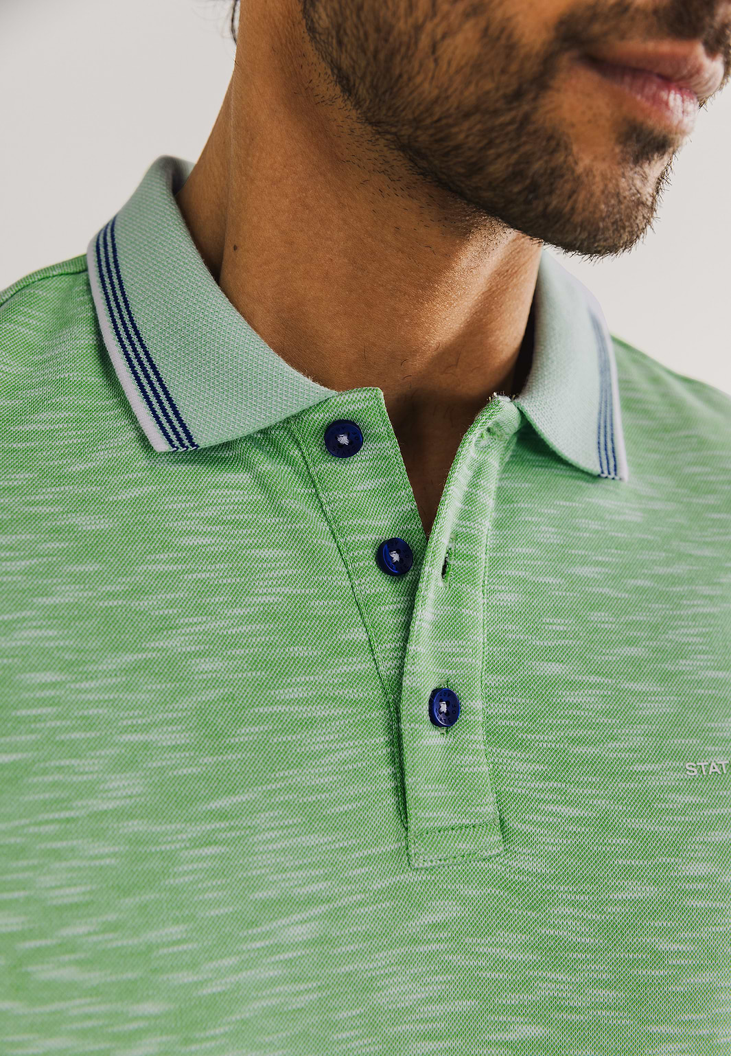 Gemêleerde-polo-met-streepdetails