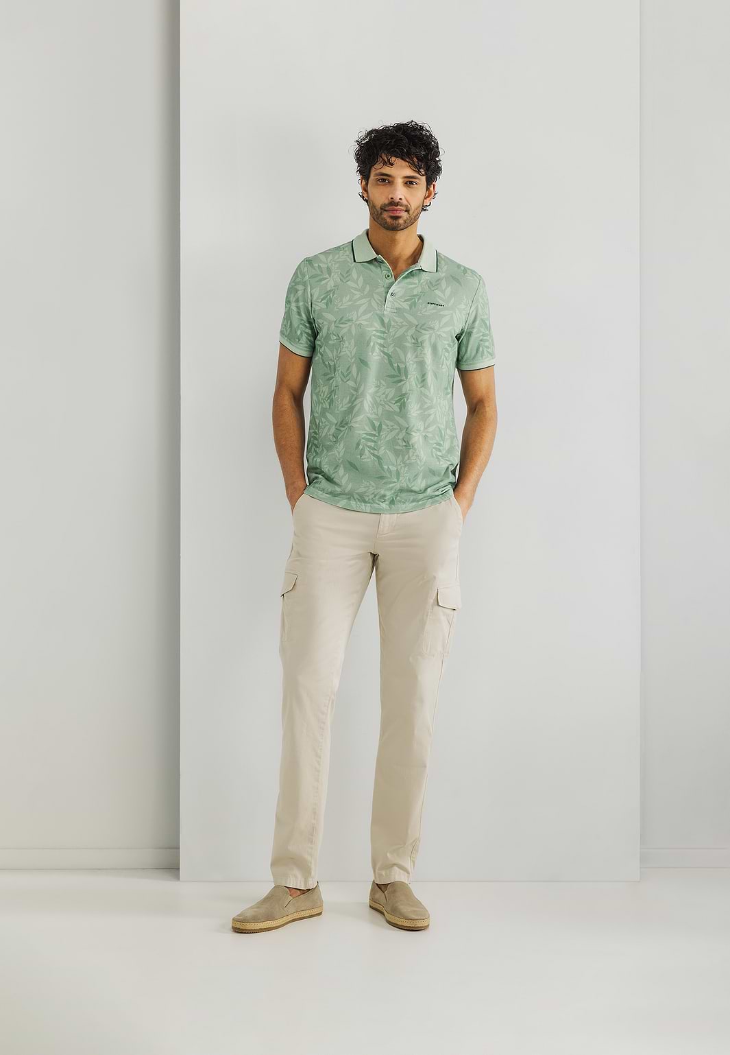 Bedrukte-jersey-polo-met-oxford-kraag