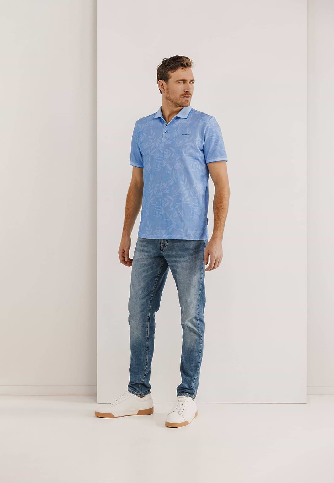 Bedrukte-jersey-polo-met-oxford-kraag