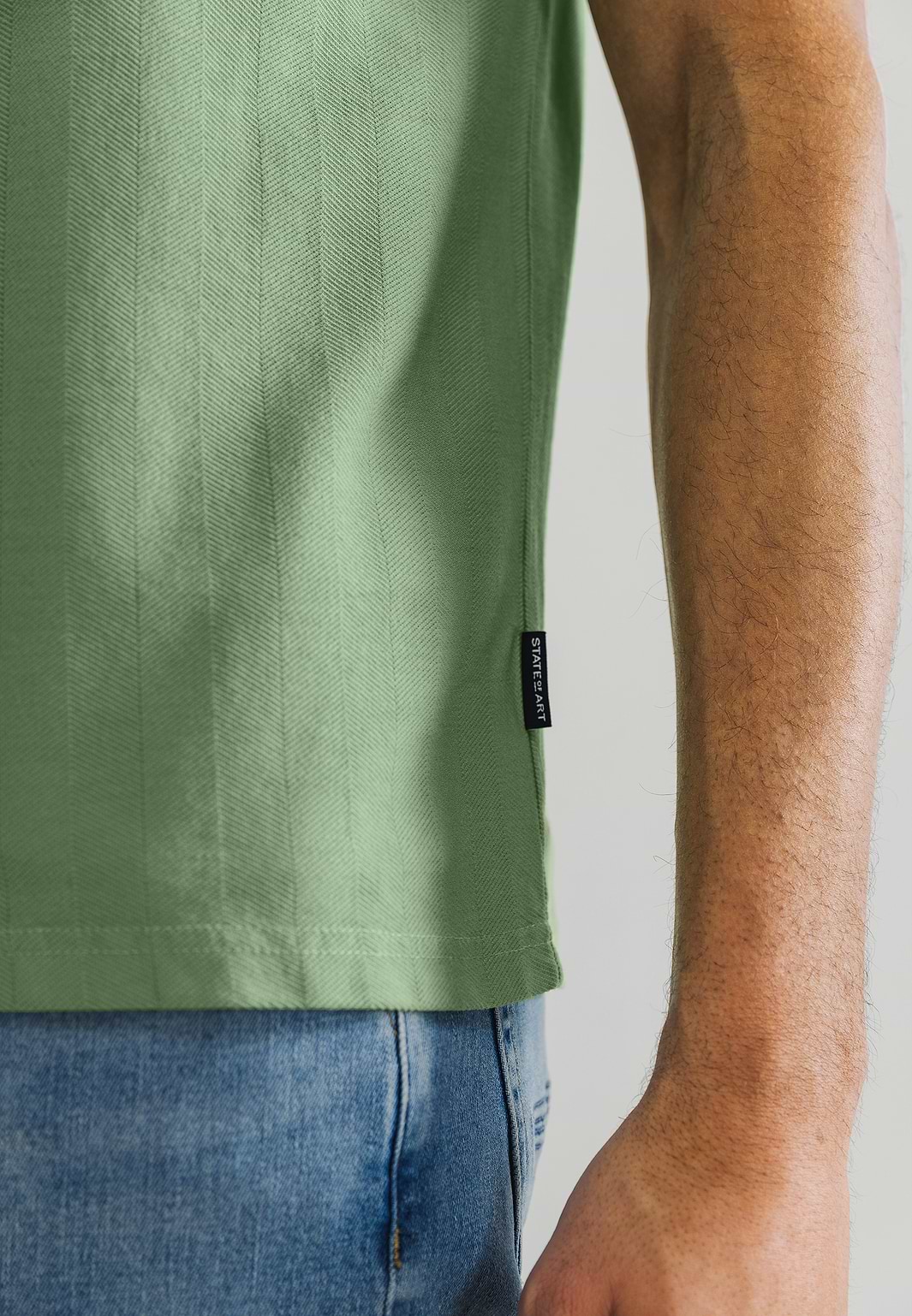 T-shirt-met-visgraatpatroon