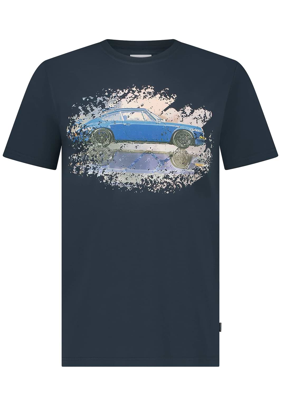T-shirt-with-digital-print-on-the-chest