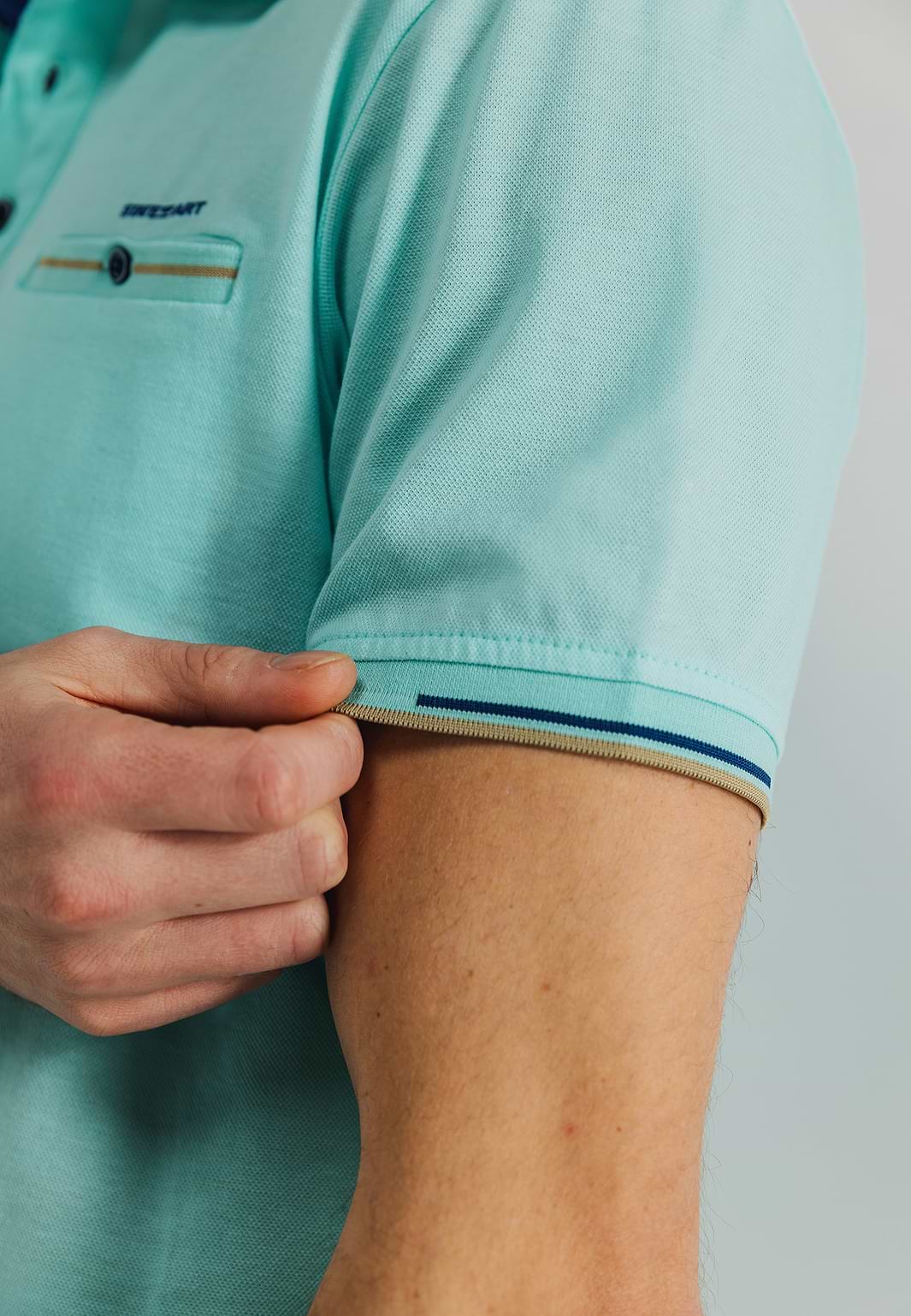 Piqué-Poloshirt-mit-Brusttasche