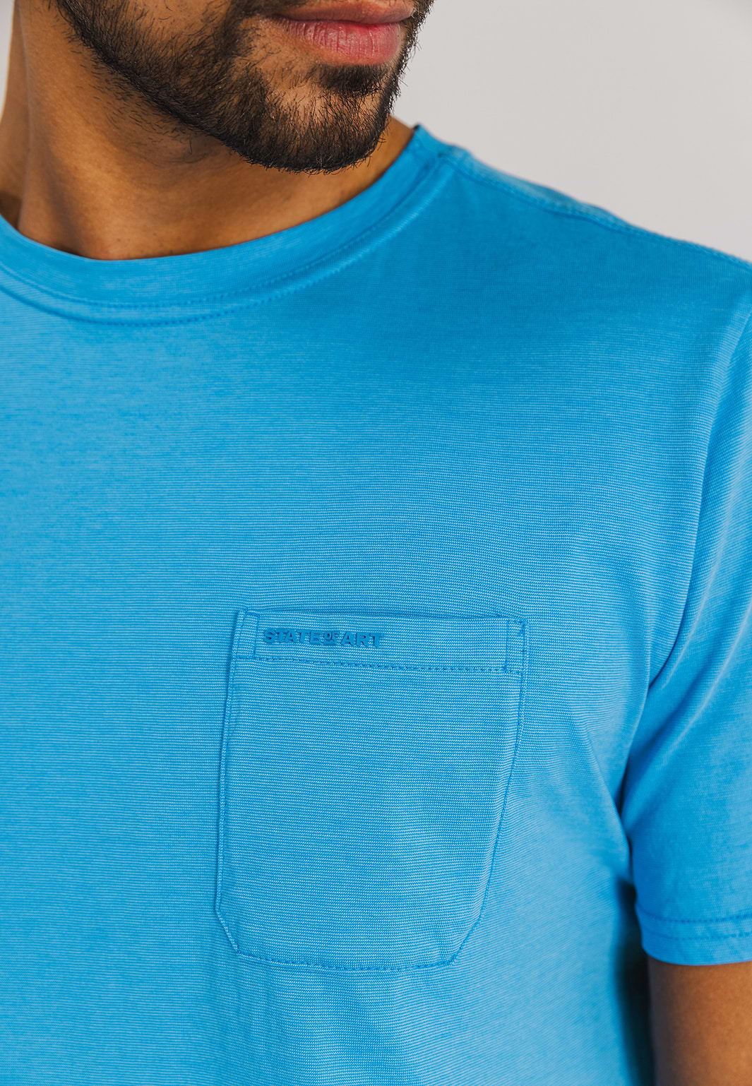 T-shirt-with-fine-stripe-and-chest-pocket
