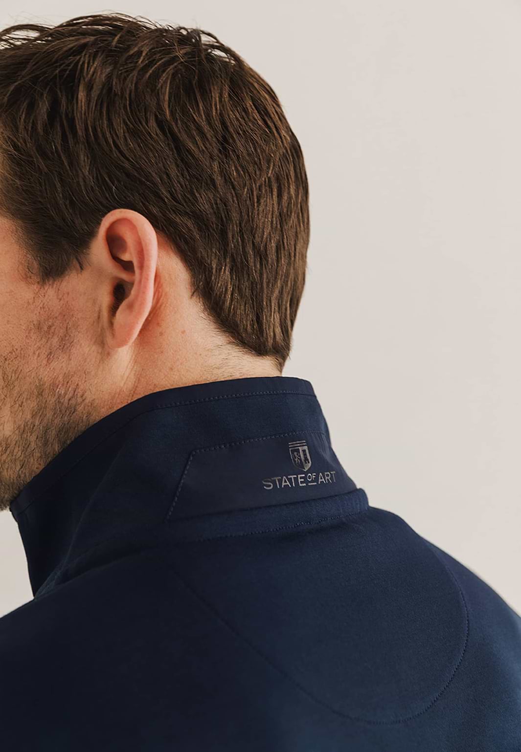 Sweatvest-met-steekzakken-en-nylon-details