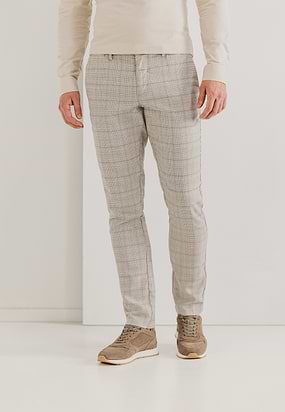 NAVIGATOR-geruite-chino-in-stretchstof