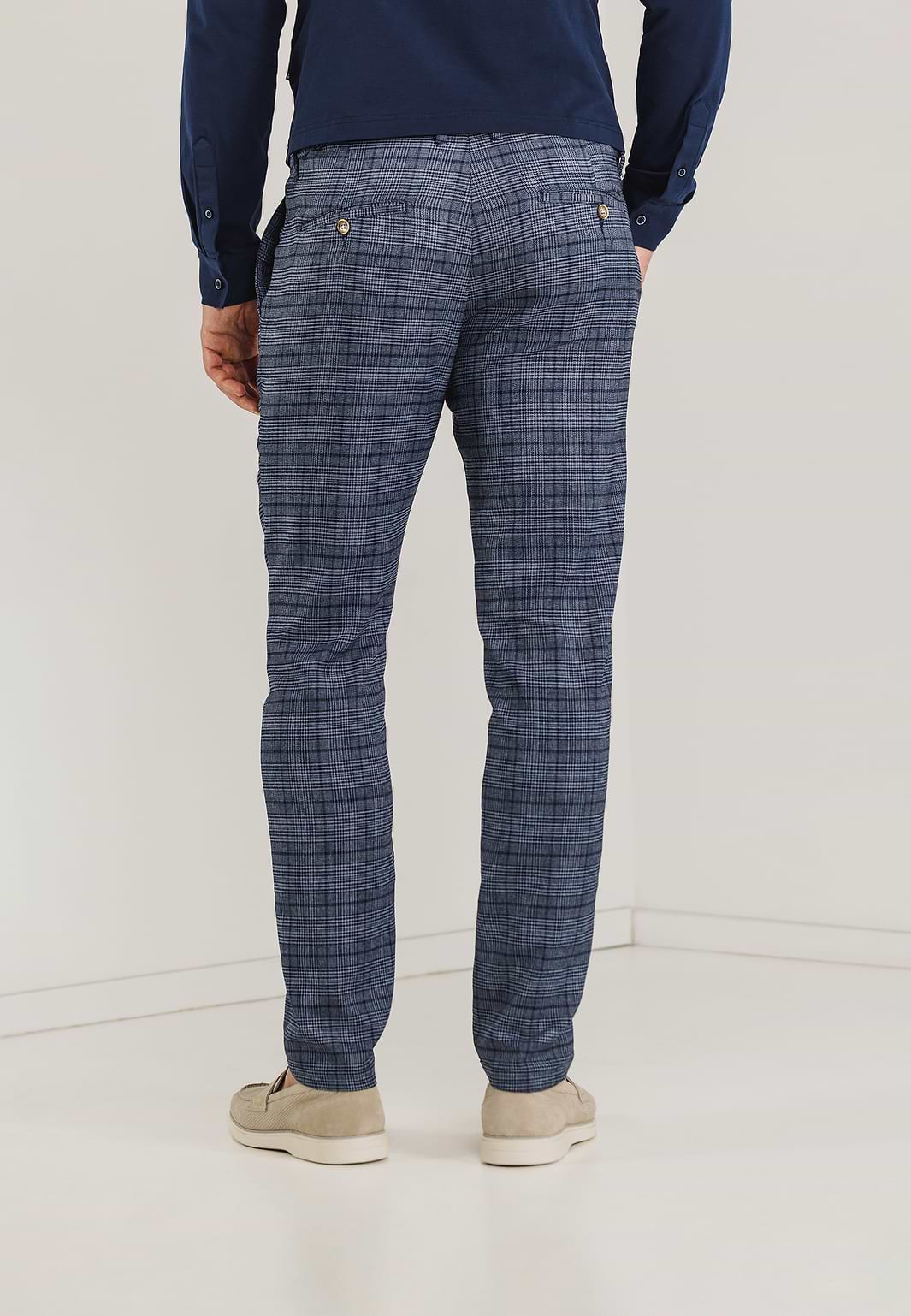 NAVIGATOR-stretchchino-met-ruitdessin