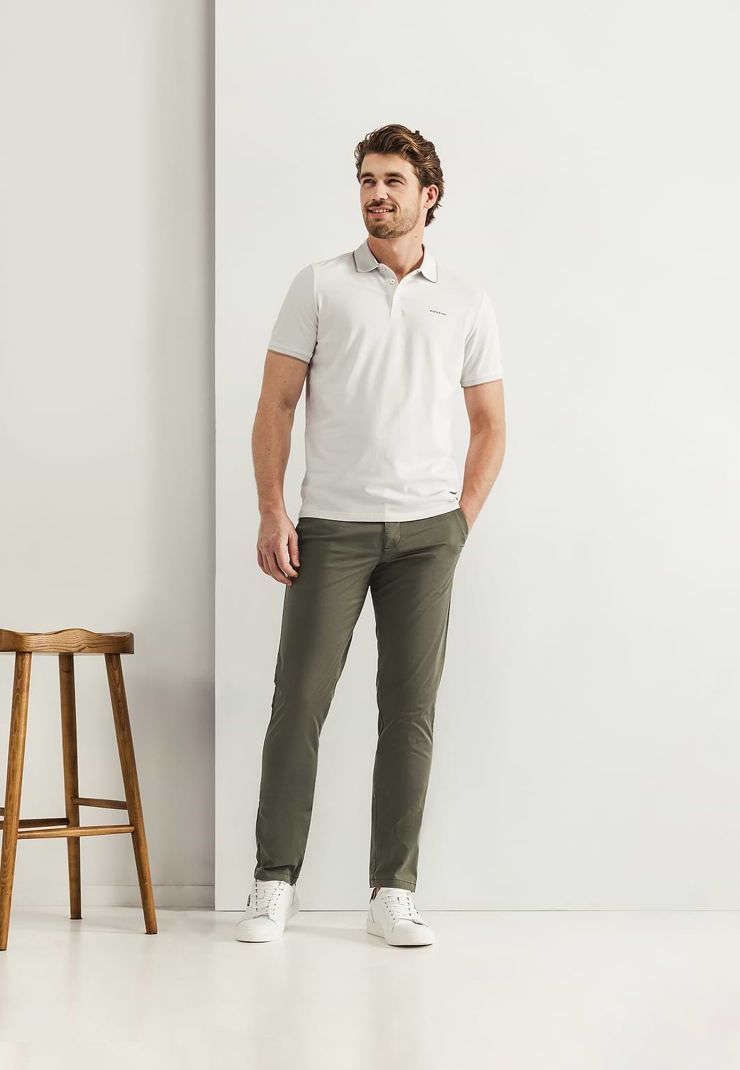 NAVIGATOR-stretchchino-met-regular-fit