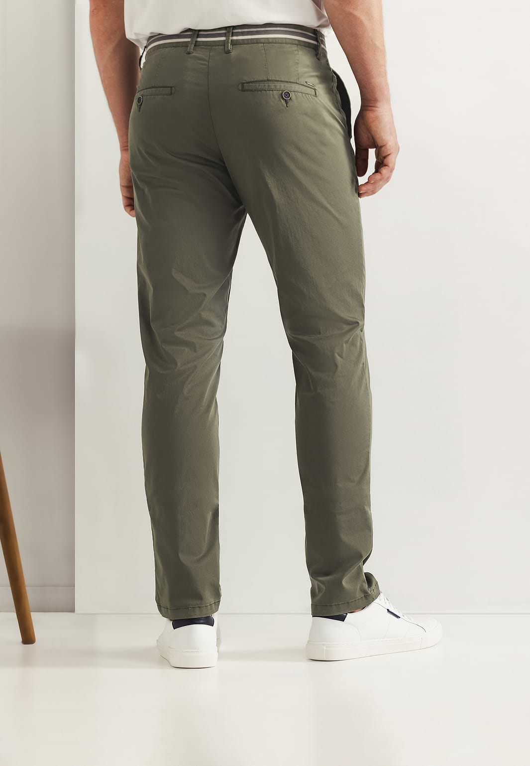 NAVIGATOR-stretchchino-met-regular-fit