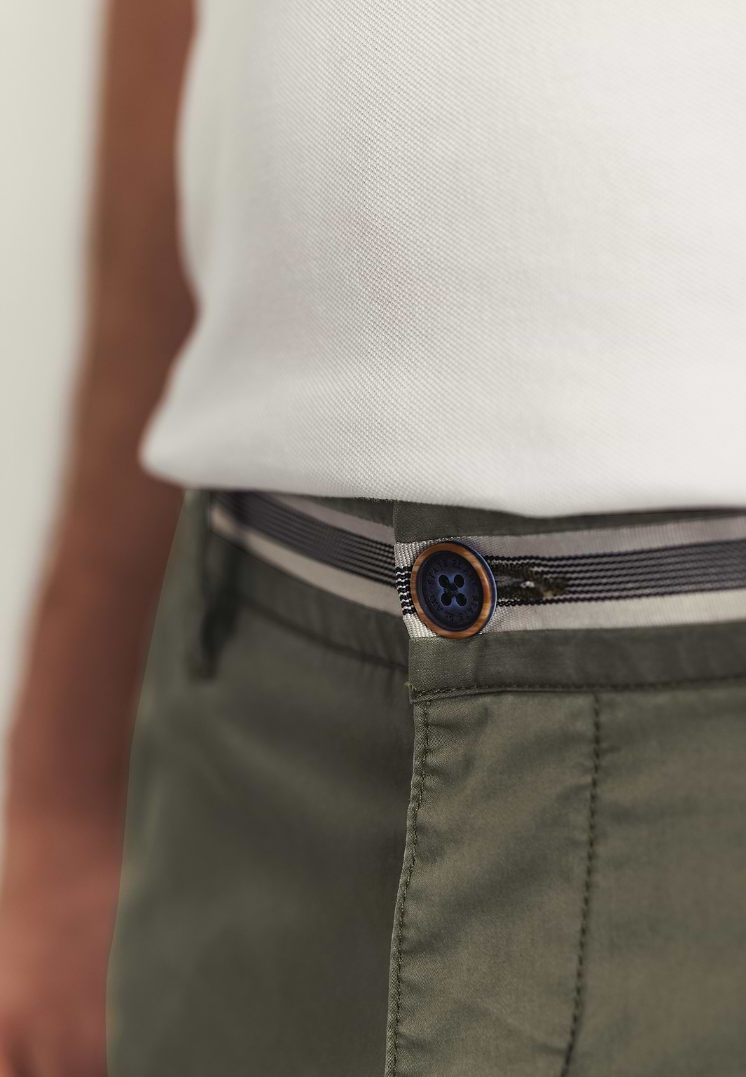 NAVIGATOR-stretchchino-met-regular-fit