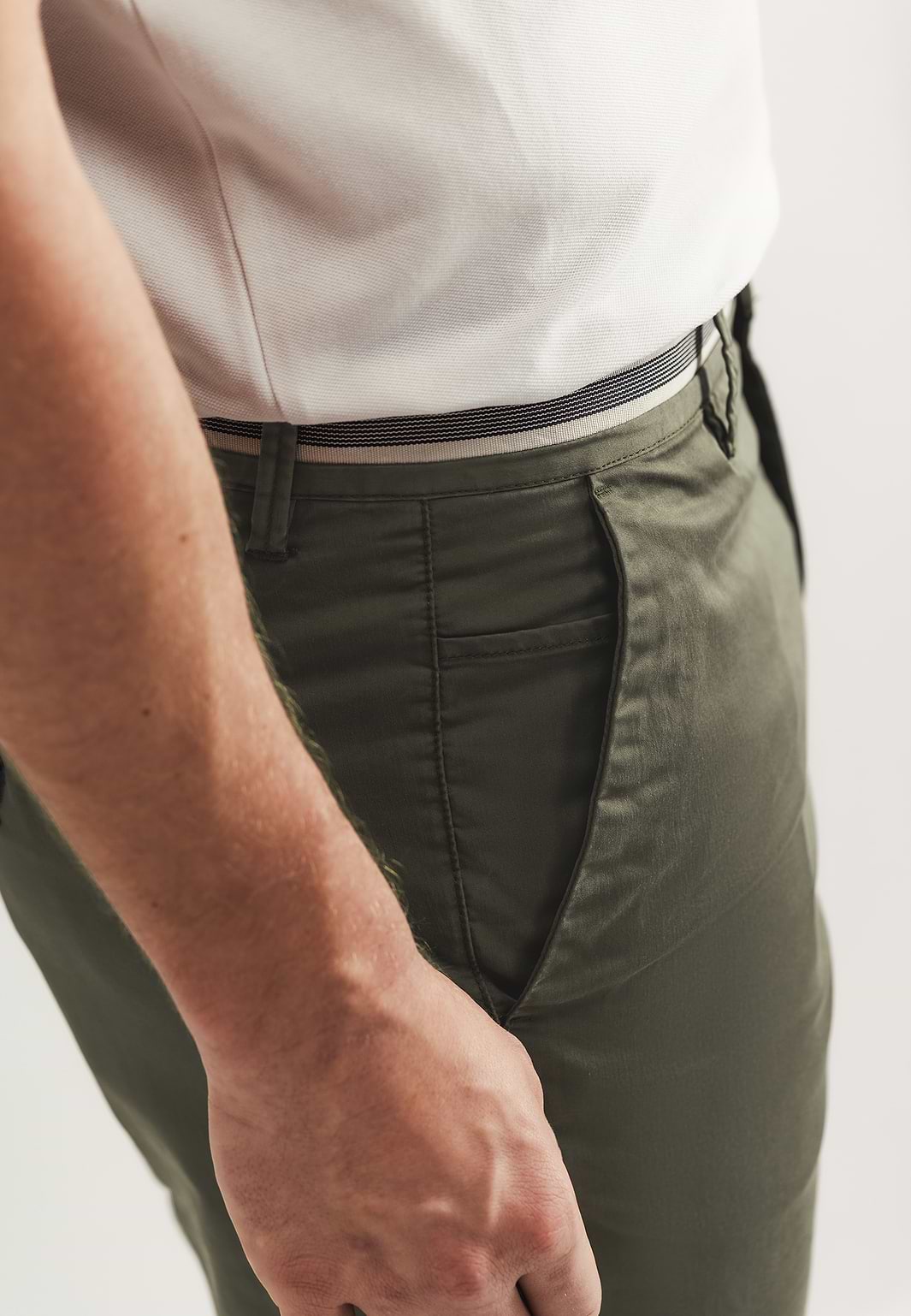 NAVIGATOR-stretchchino-met-regular-fit