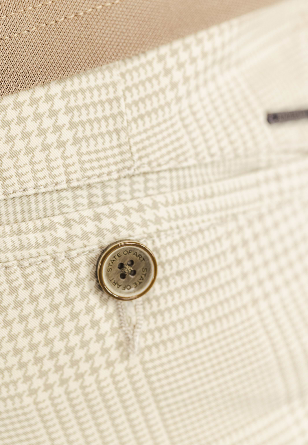 NAVIGATOR-stretchchino-met-ruitpatroon