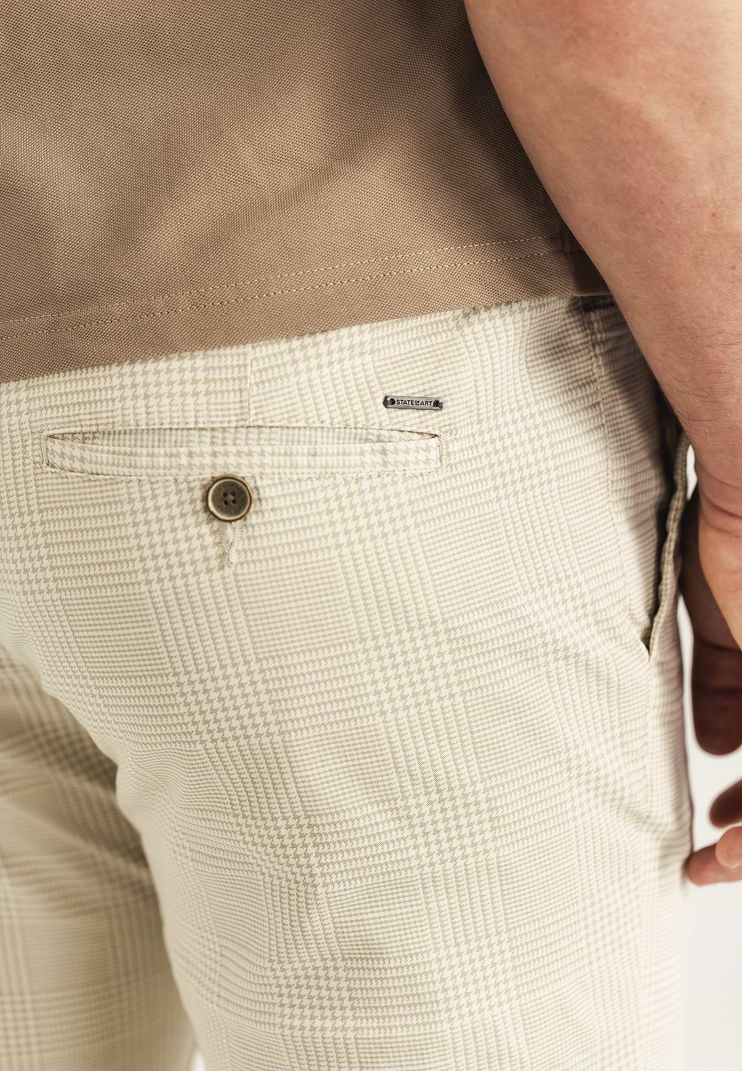 NAVIGATOR-stretchchino-met-ruitpatroon