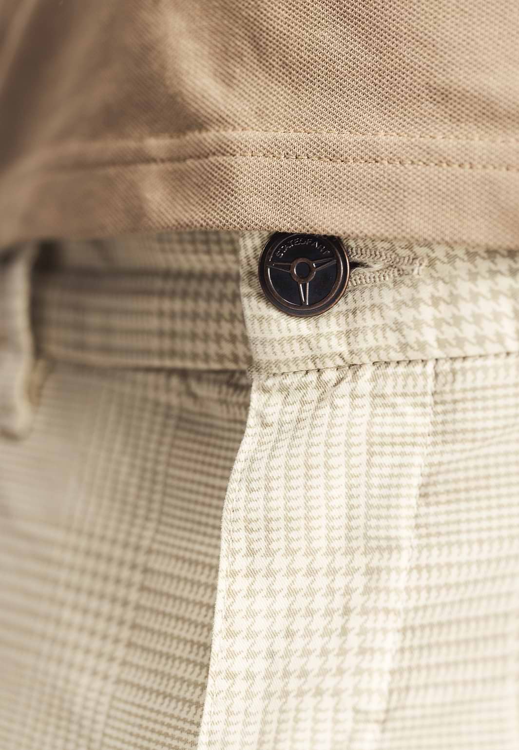 NAVIGATOR-stretchchino-met-ruitpatroon