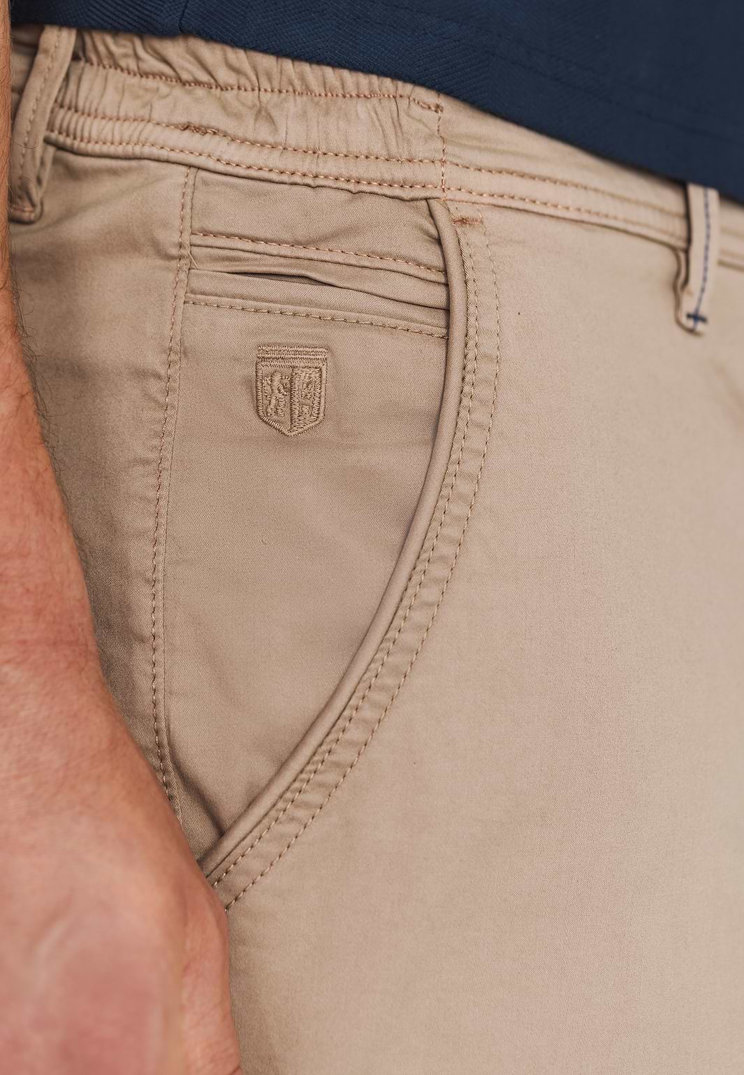 Chinoshort-van-katoen-stretch