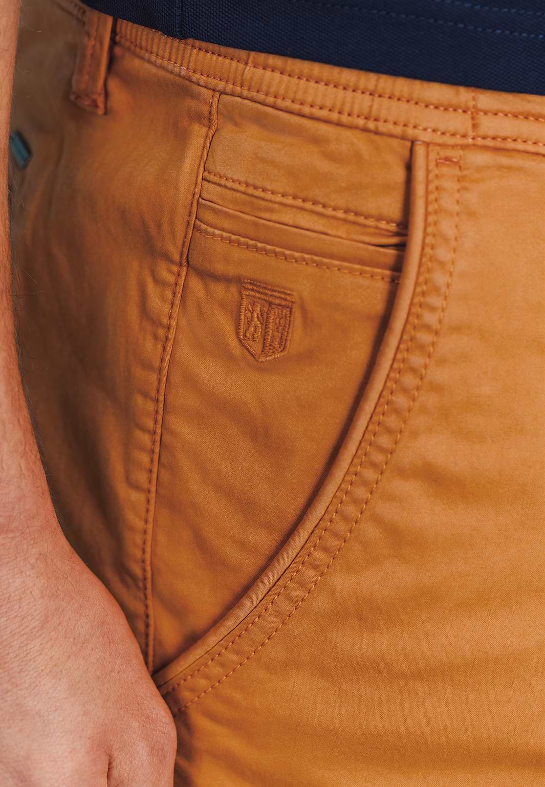 Chinoshort-van-katoen-stretch