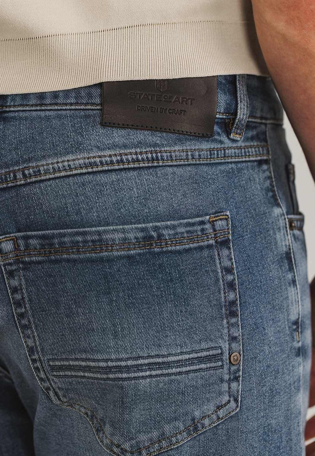 Denim-short-van-een-katoen-mix
