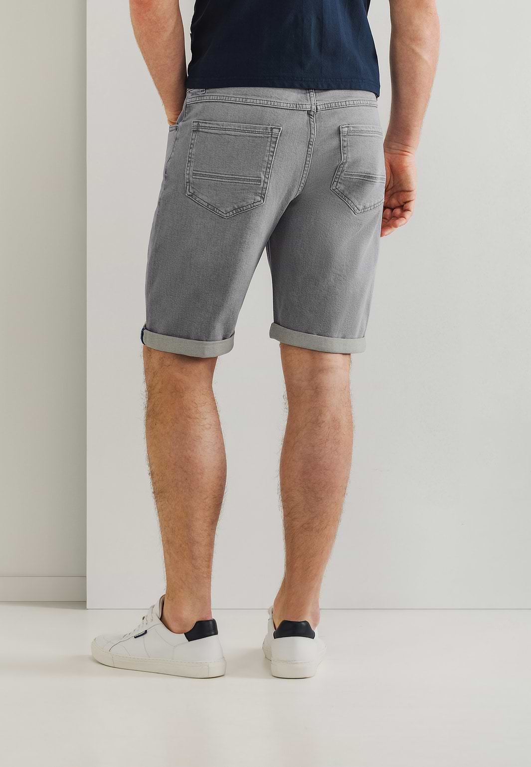 Denim-Shorts-aus-einer-Baumwollmischung