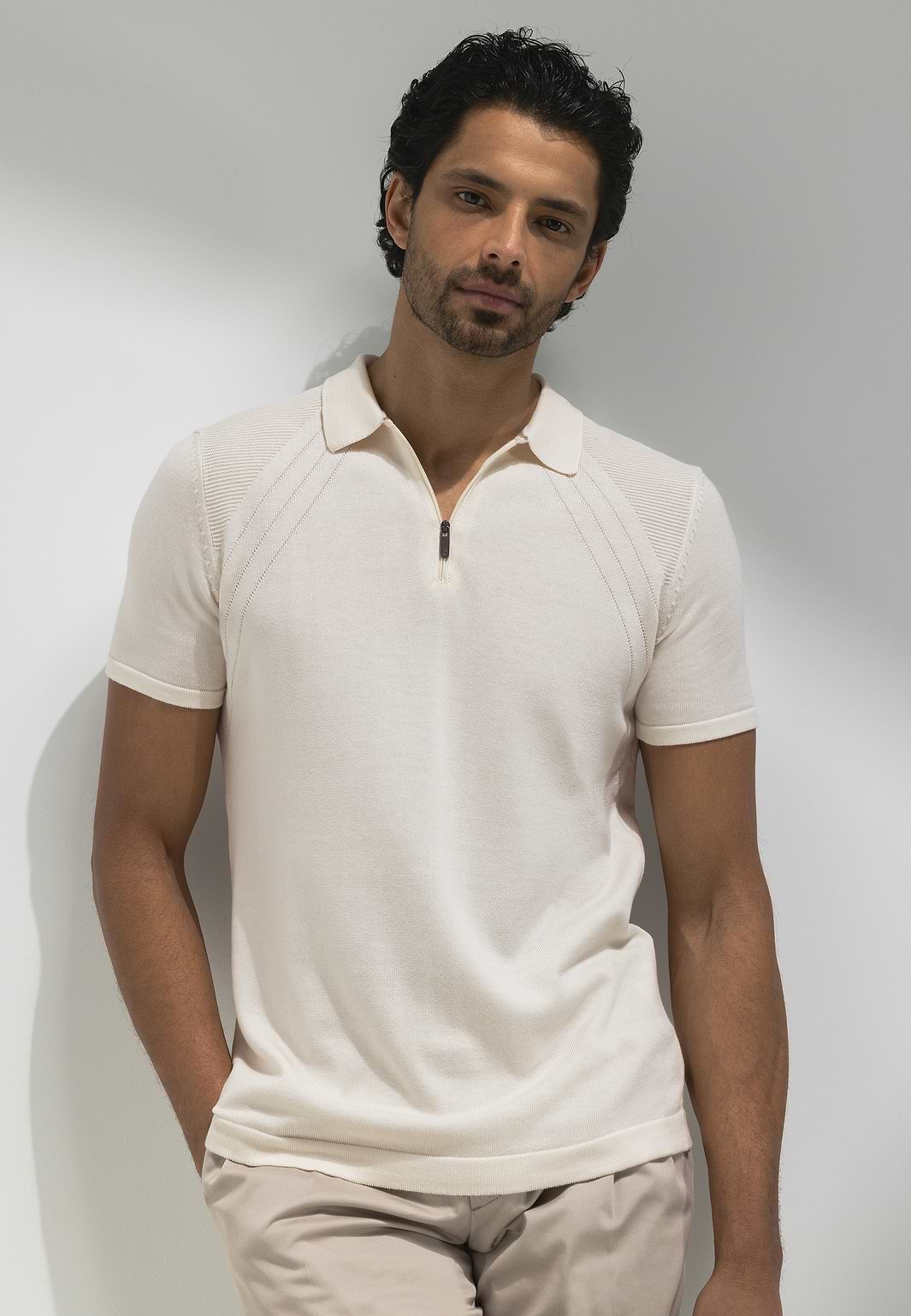 ATELIER-gestricktes-Poloshirt-mit-Reißverschluss