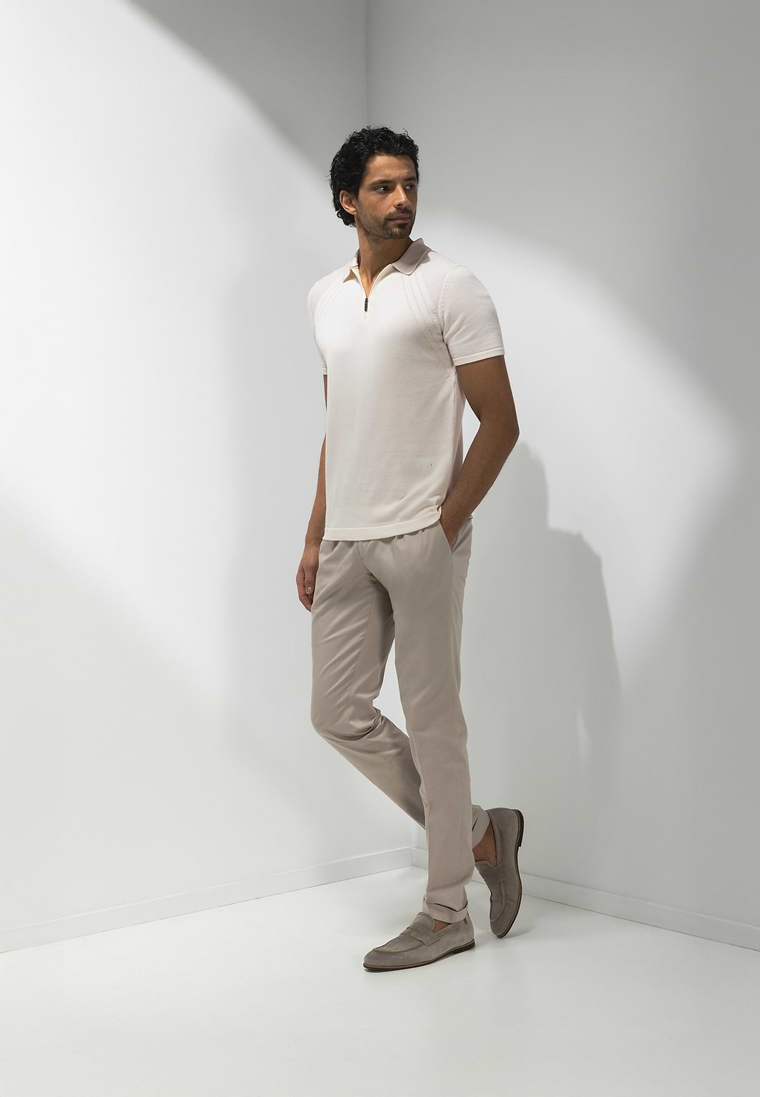 ATELIER-gestricktes-Poloshirt-mit-Reißverschluss