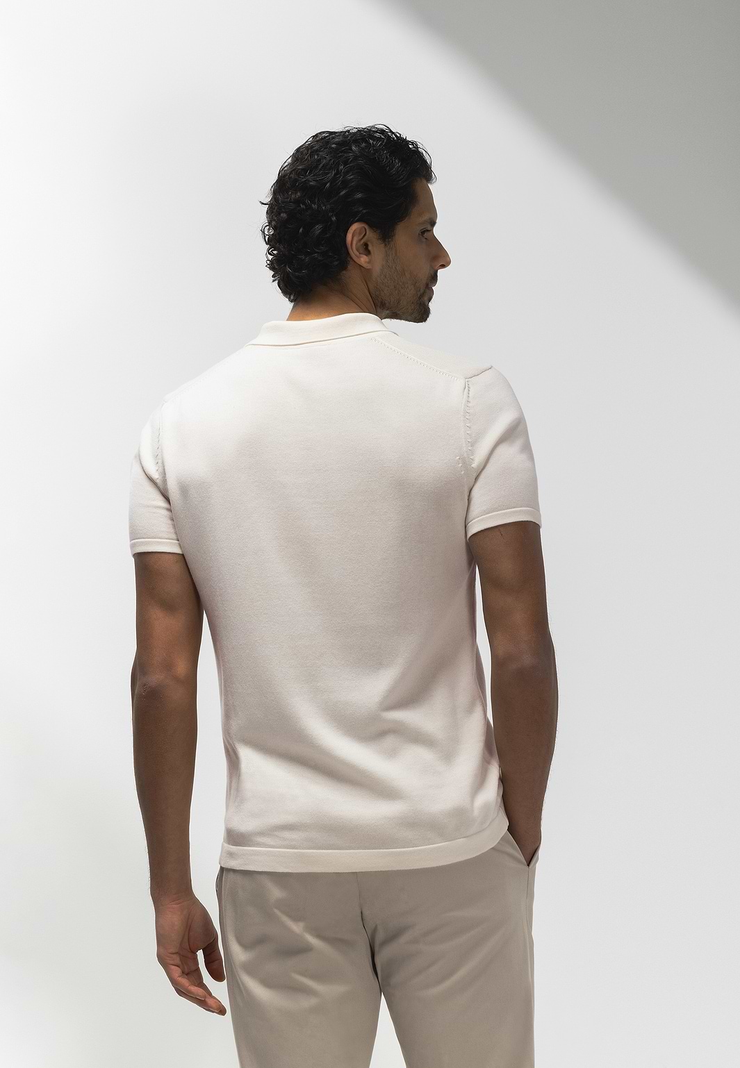 ATELIER-gestricktes-Poloshirt-mit-Reißverschluss