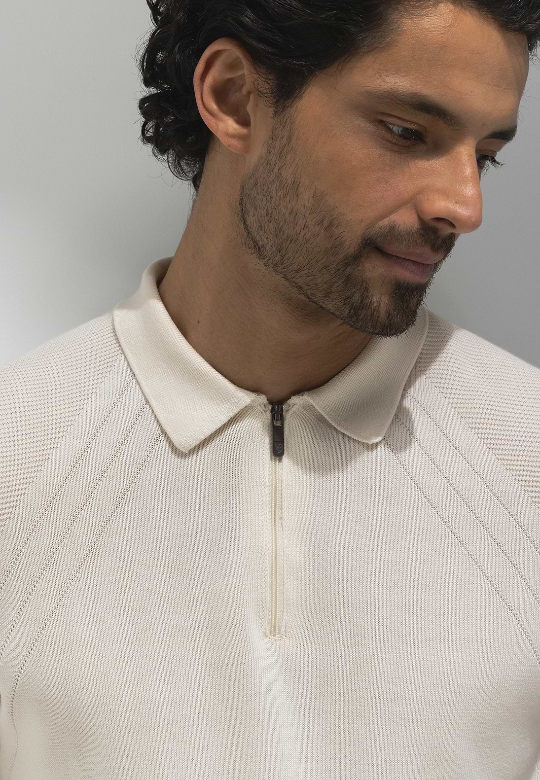 ATELIER-gestricktes-Poloshirt-mit-Reißverschluss