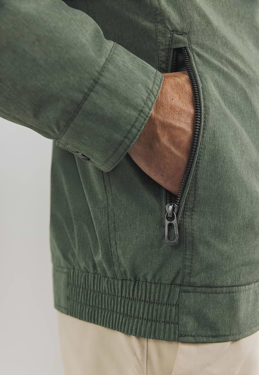 OUTERWEAR-jas-met-steekzakken