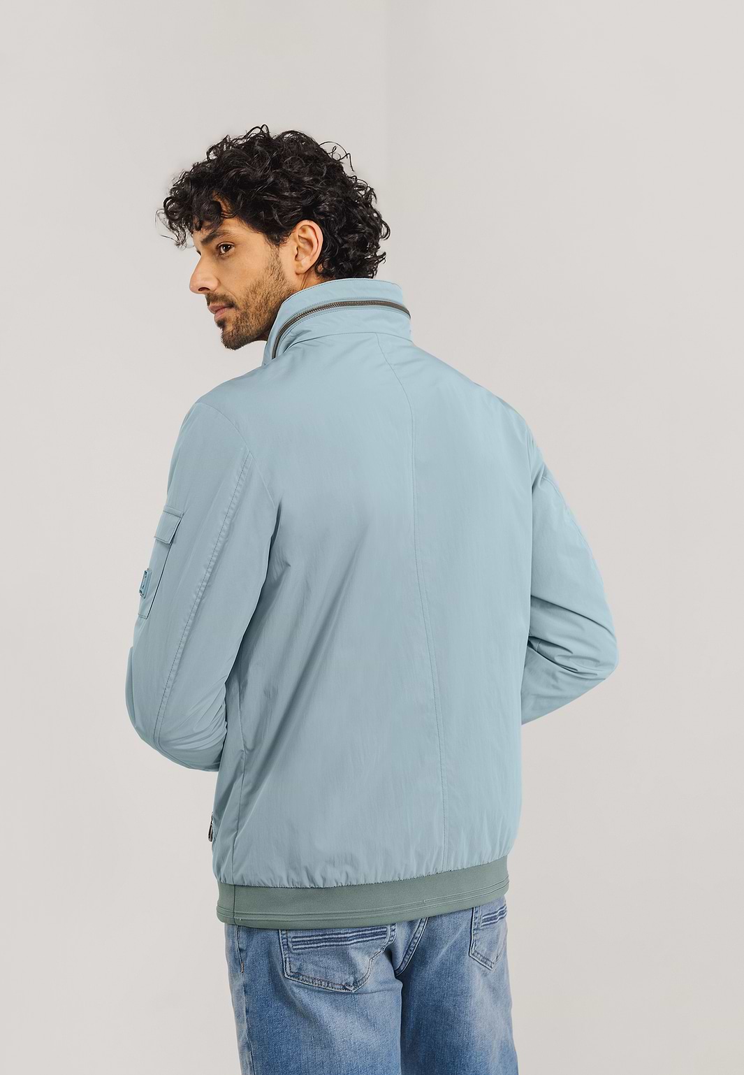 OUTERWEAR-korte-jas