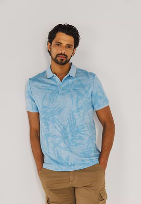 Piqué-polo-met-all-over-print
