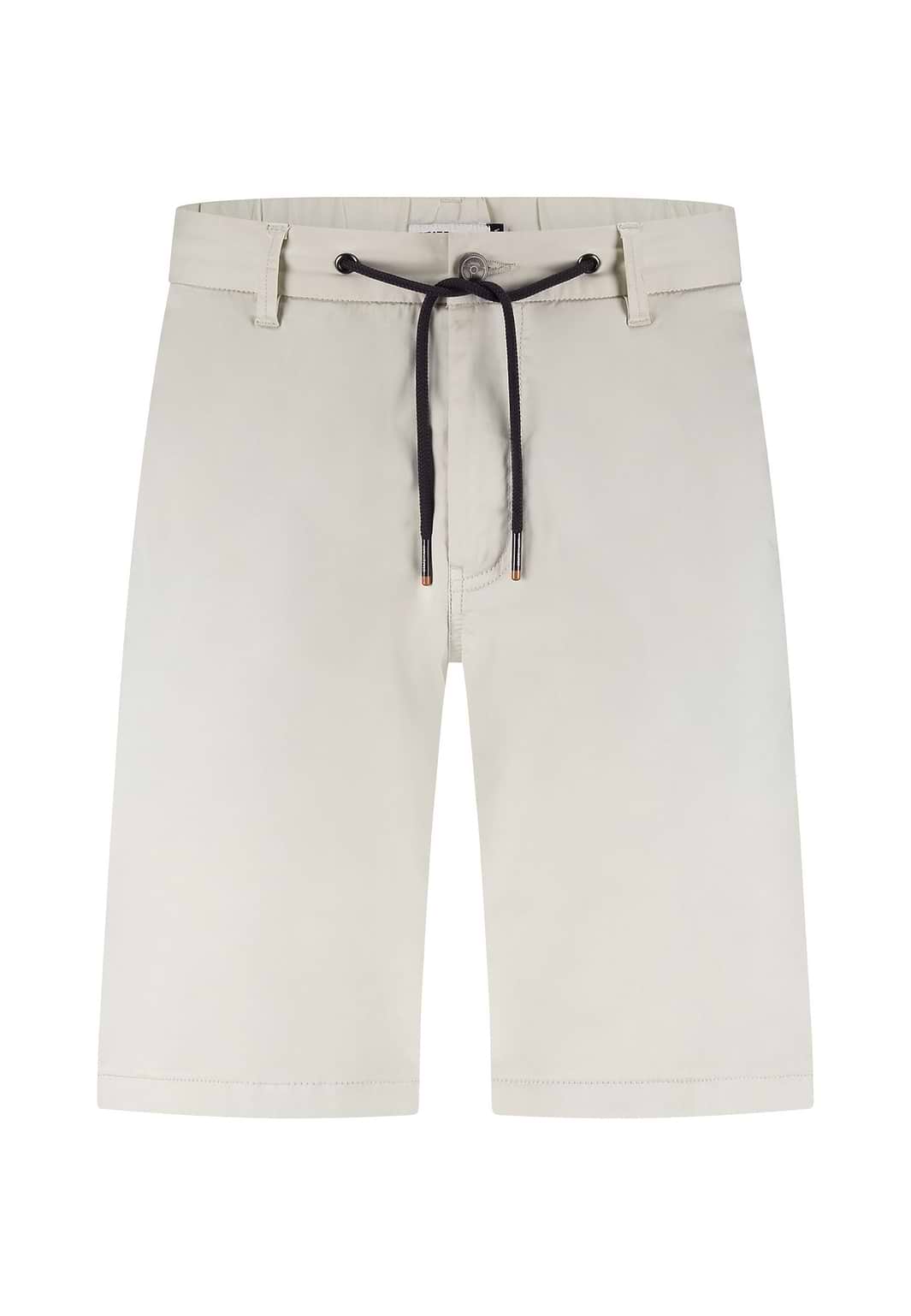 Chinoshorts-aus-einer-Baumwollmischung