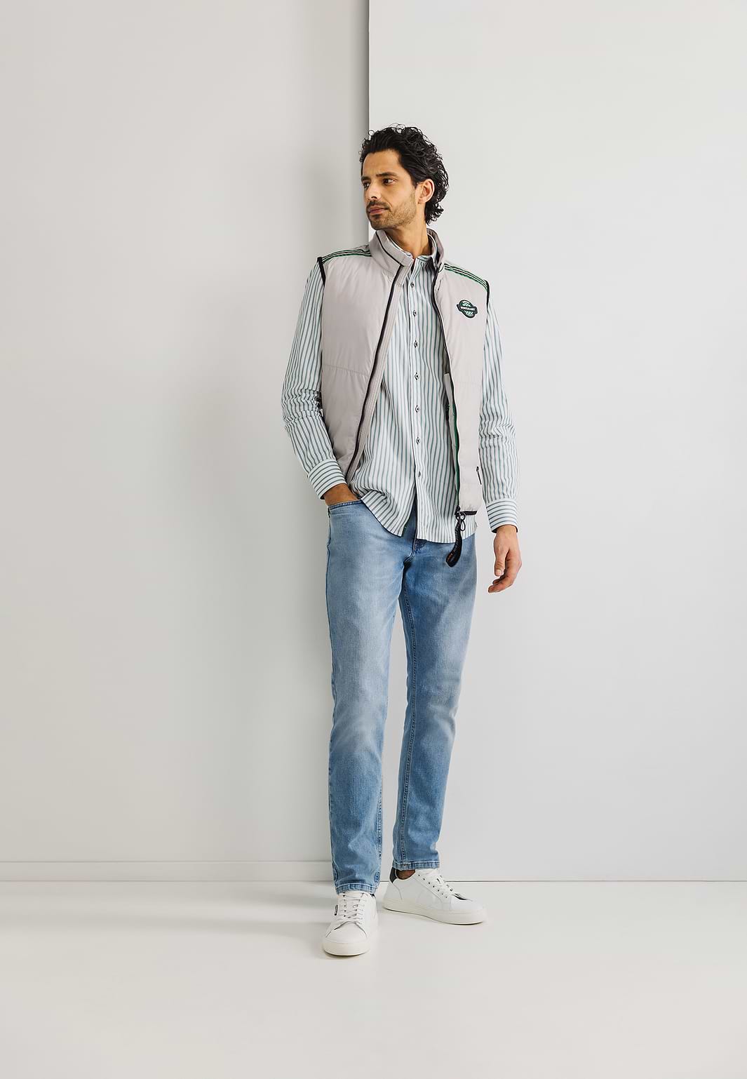 LE-MANS-CLASSIC-bodywarmer