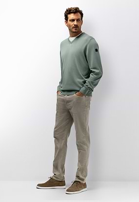 Fijngebreide-trui-van-katoen-modal