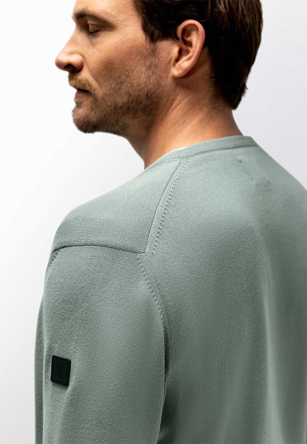 Fijngebreide-trui-van-katoen-modal