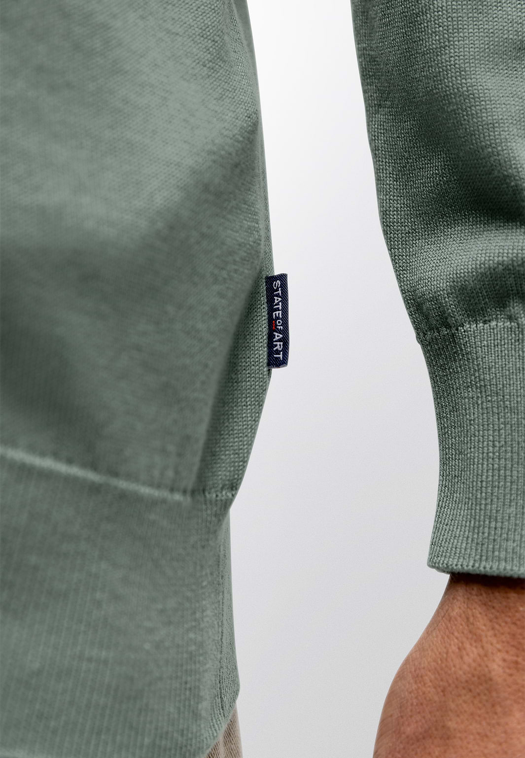 Fijngebreide-trui-van-katoen-modal