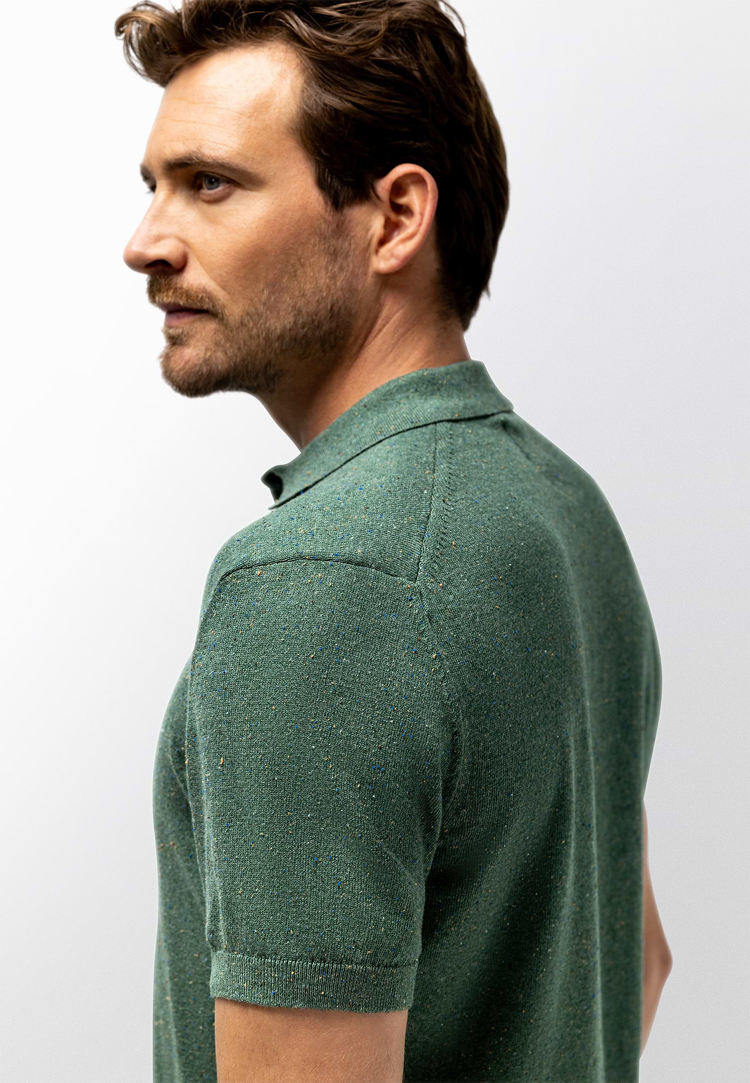 Melange-polo-in-cotton-polyester-blend