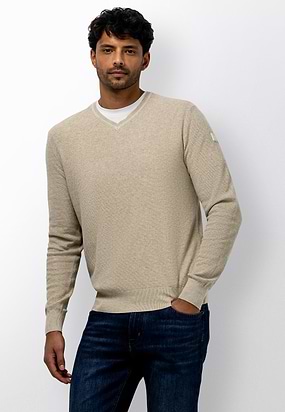 Trui-van-katoen-met-V-hals